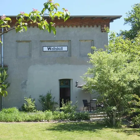 Stationsgebaeude Appartamento Wallsbull